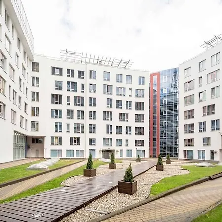 в старой риге рядом с рекой даугава *