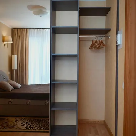 в старой риге рядом с рекой даугава *