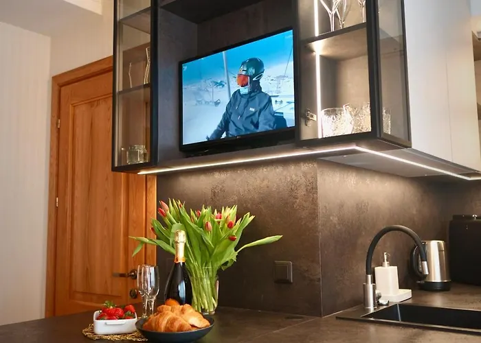 в старой риге рядом с рекой даугава