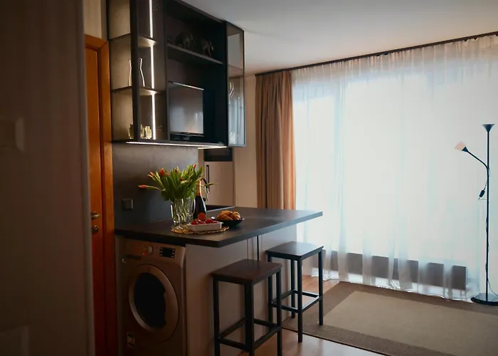 в старой риге рядом с рекой даугава *