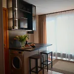 в старой риге рядом с рекой даугава *